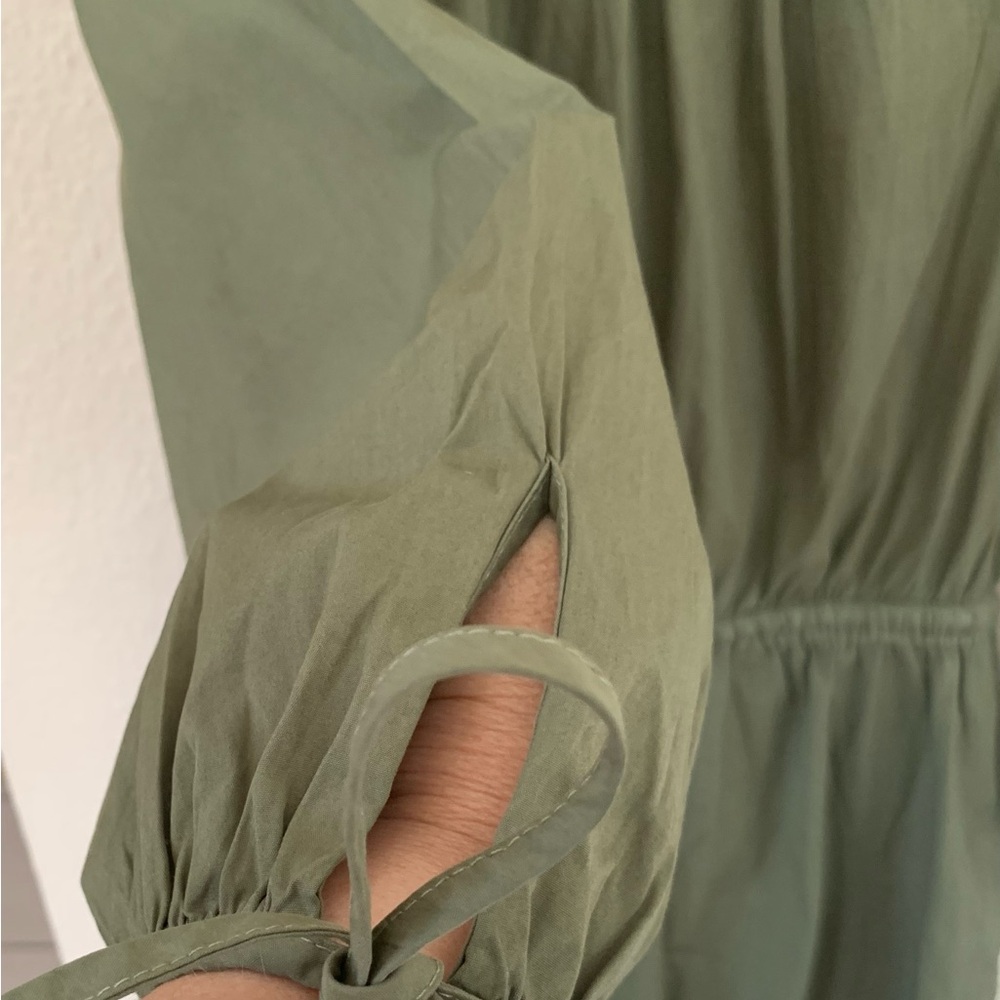 Price reduction! J.Crew Olive Green Romper. EUC vs NWOT. Size M - Picture 6 of 8